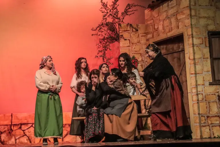Liolà, Compagnia Teatrale Jonica: foto di scena