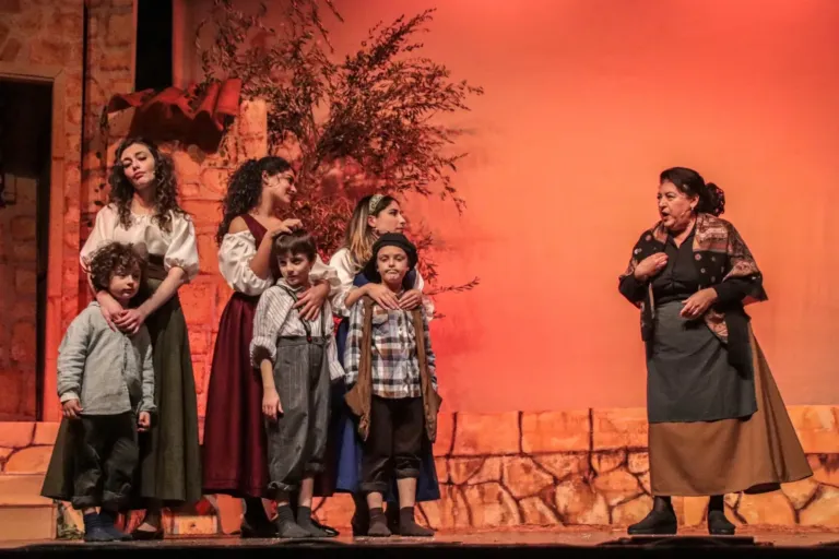 Liolà, Compagnia Teatrale Jonica: foto di scena
