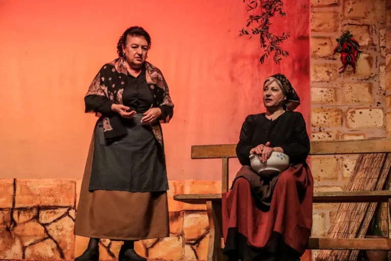 Liolà, Compagnia Teatrale Jonica: foto di scena
