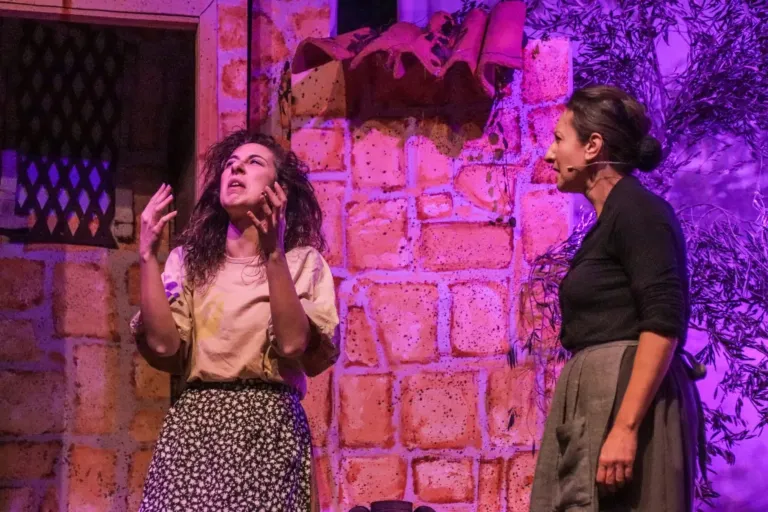 Liolà, Compagnia Teatrale Jonica: foto di scena