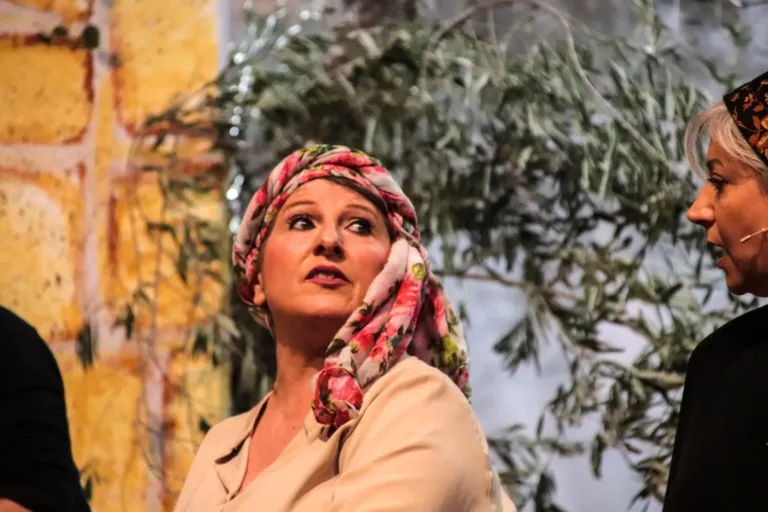 Liolà, Compagnia Teatrale Jonica: foto di scena