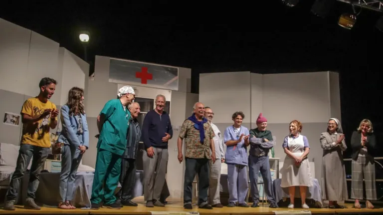 Occhio non vede, Compagnia Teatrale Jonica: foto di scena