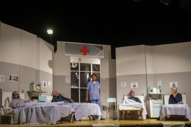 Occhio non vede, Compagnia Teatrale Jonica: foto di scena