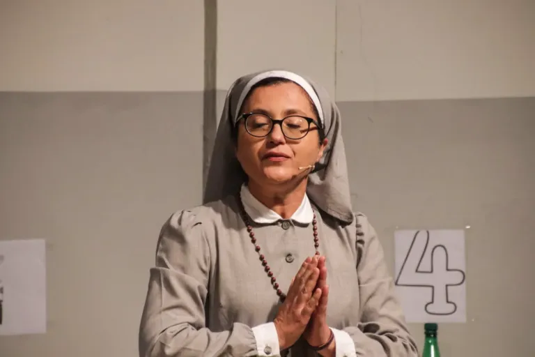 Occhio non vede, Compagnia Teatrale Jonica: foto di scena