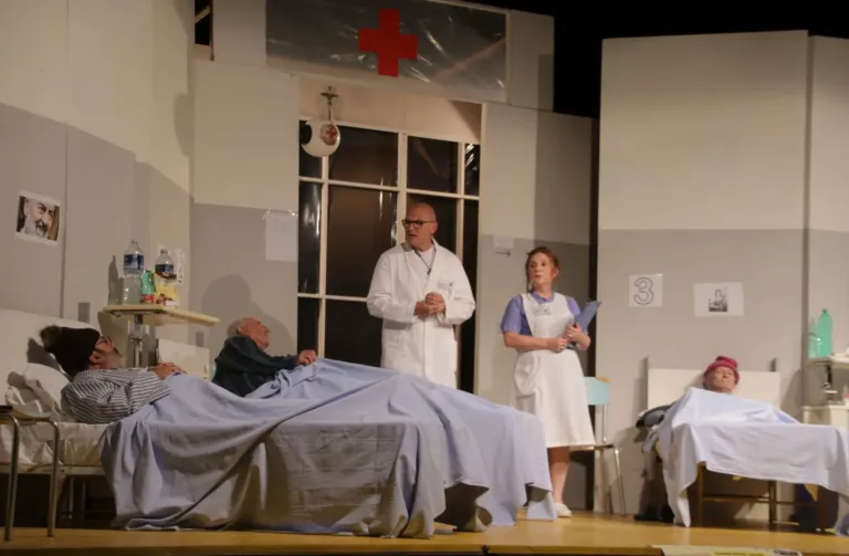 Occhio non vede, Compagnia Teatrale Jonica: foto di scena