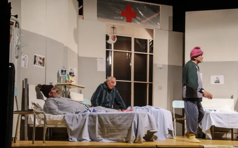 Occhio non vede, Compagnia Teatrale Jonica: foto di scena