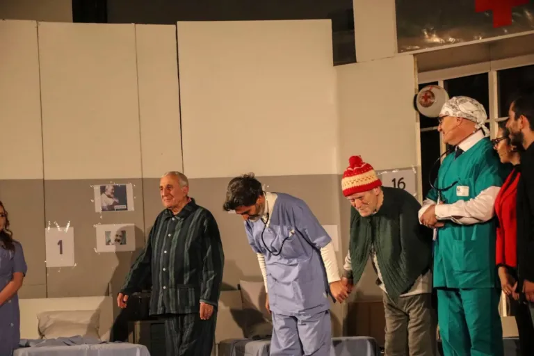 Occhio non vede, Compagnia Teatrale Jonica: foto di scena