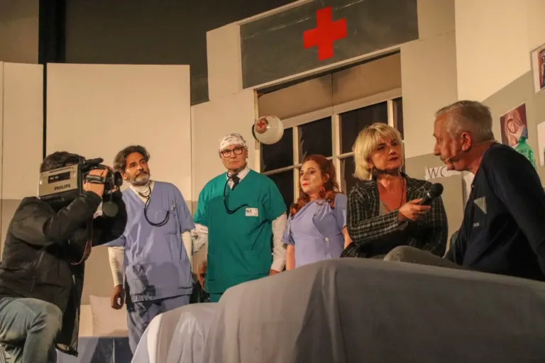 Occhio non vede, Compagnia Teatrale Jonica: foto di scena