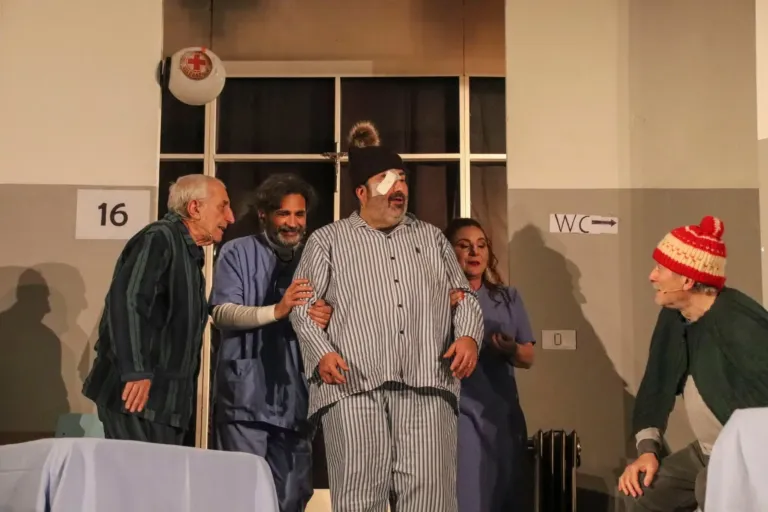 Occhio non vede, Compagnia Teatrale Jonica: foto di scena