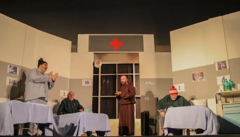 Occhio non vede, Compagnia Teatrale Jonica: foto di scena