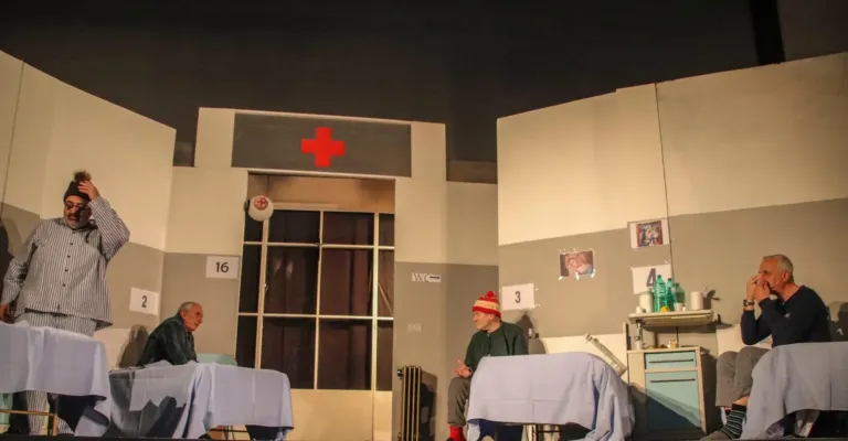 Occhio non vede, Compagnia Teatrale Jonica: foto di scena