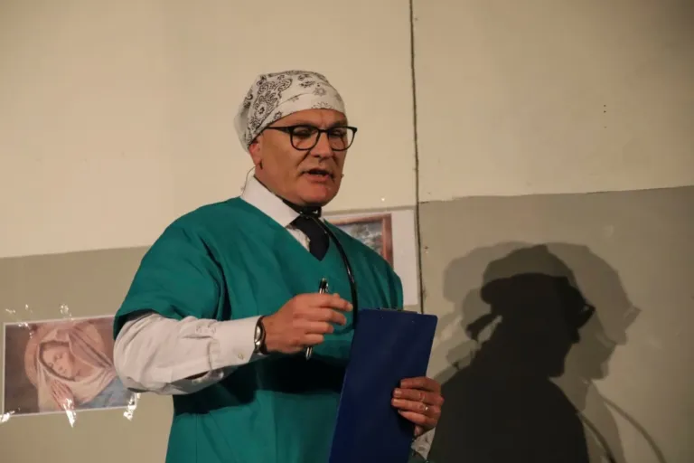 Occhio non vede, Compagnia Teatrale Jonica: foto di scena