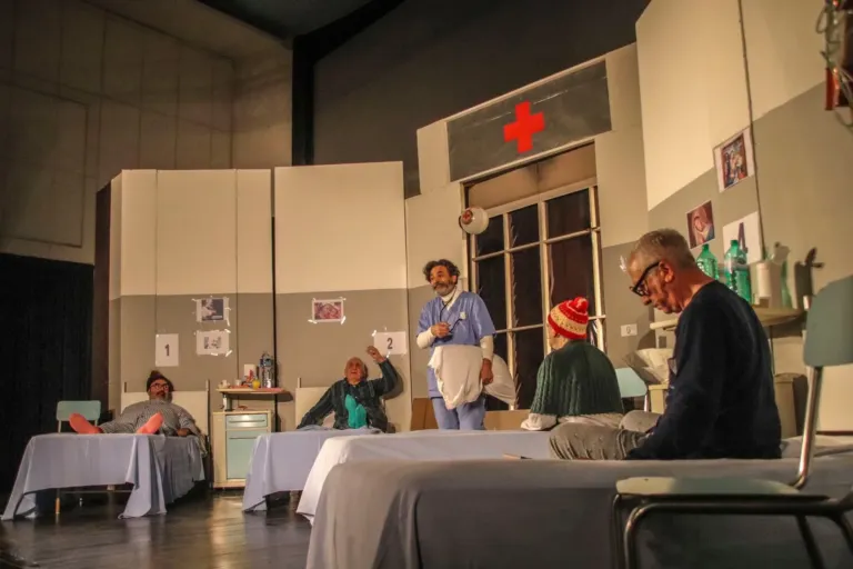 Occhio non vede, Compagnia Teatrale Jonica: foto di scena