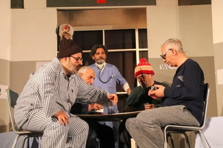 Occhio non vede, Compagnia Teatrale Jonica: foto di scena