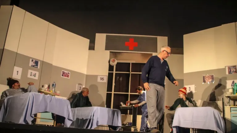 Occhio non vede, Compagnia Teatrale Jonica: foto di scena