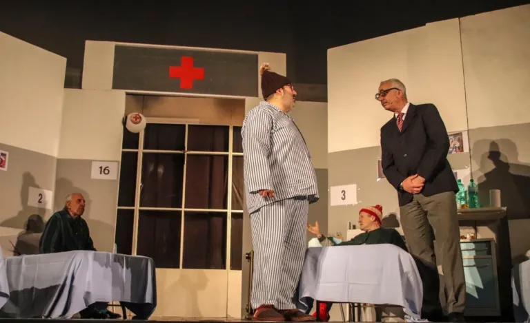 Occhio non vede, Compagnia Teatrale Jonica: foto di scena
