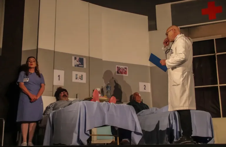 Occhio non vede, Compagnia Teatrale Jonica: foto di scena