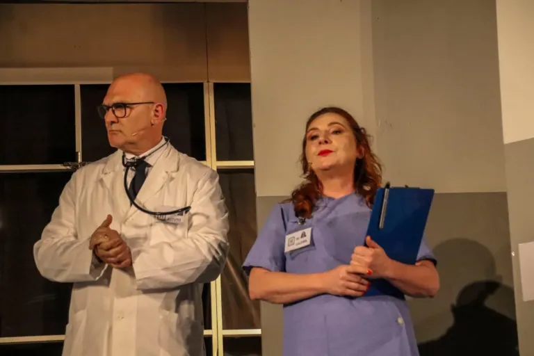 Occhio non vede, Compagnia Teatrale Jonica: foto di scena