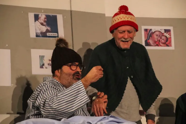 Occhio non vede, Compagnia Teatrale Jonica: foto di scena