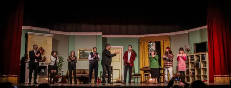 Roba da matti, Compagnia Teatrale Jonica: foto di scena