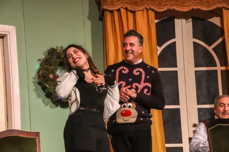 Roba da matti, Compagnia Teatrale Jonica: foto di scena