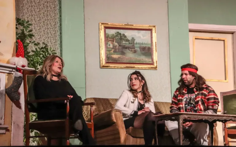 Roba da matti, Compagnia Teatrale Jonica: foto di scena