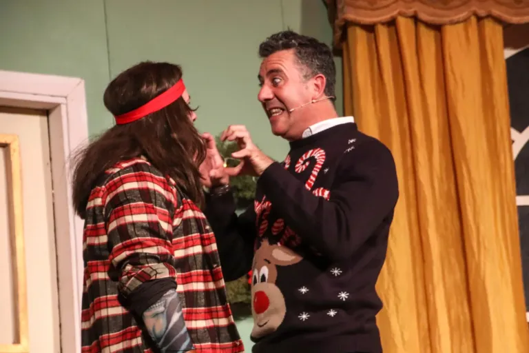 Roba da matti, Compagnia Teatrale Jonica: foto di scena