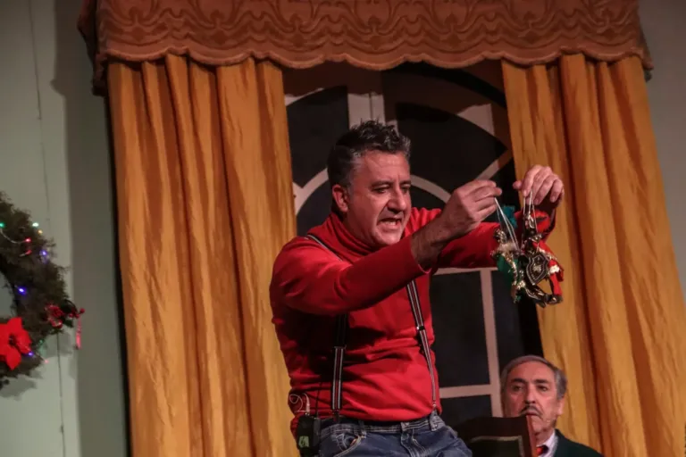 Roba da matti, Compagnia Teatrale Jonica: foto di scena