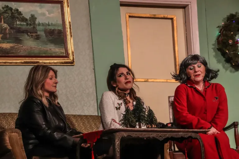 Roba da matti, Compagnia Teatrale Jonica: foto di scena