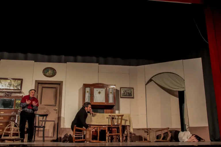 Scuru, Compagnia Teatrale Jonica: foto di scena