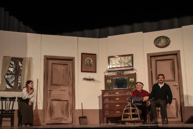 Scuru, Compagnia Teatrale Jonica: foto di scena