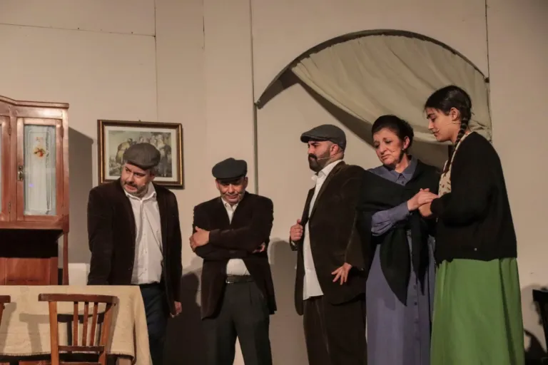 Scuru, Compagnia Teatrale Jonica: foto di scena