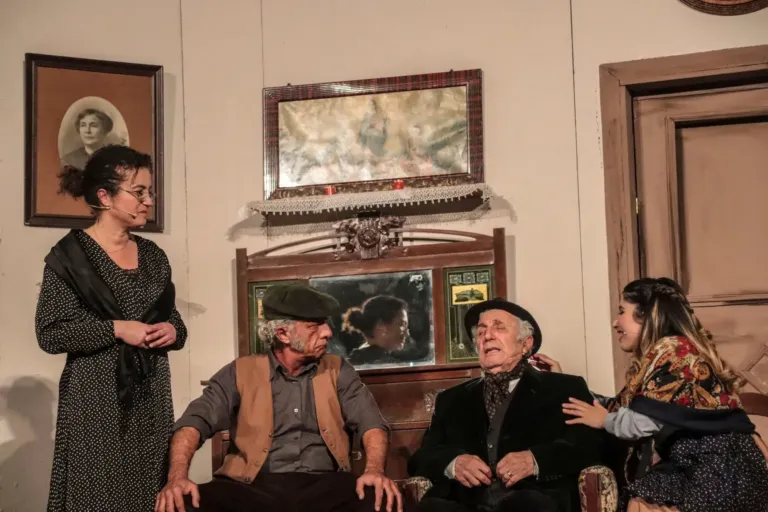 Scuru, Compagnia Teatrale Jonica: foto di scena