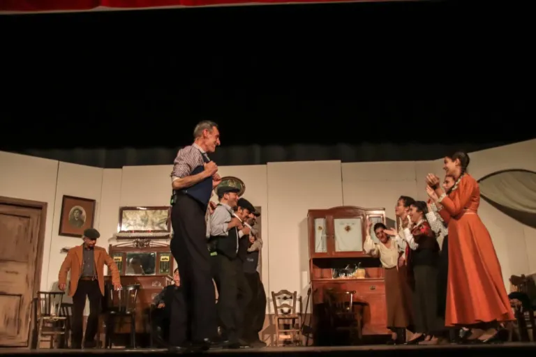 Scuru, Compagnia Teatrale Jonica: foto di scena
