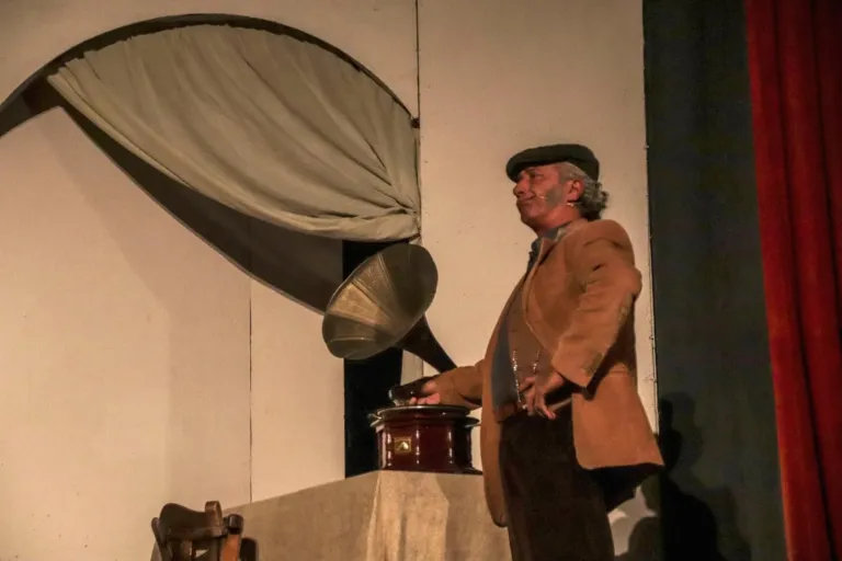 Scuru, Compagnia Teatrale Jonica: foto di scena