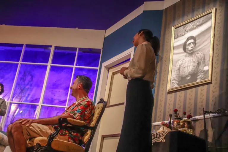 Una parente di troppo, Compagnia Teatrale Jonica: foto di scena