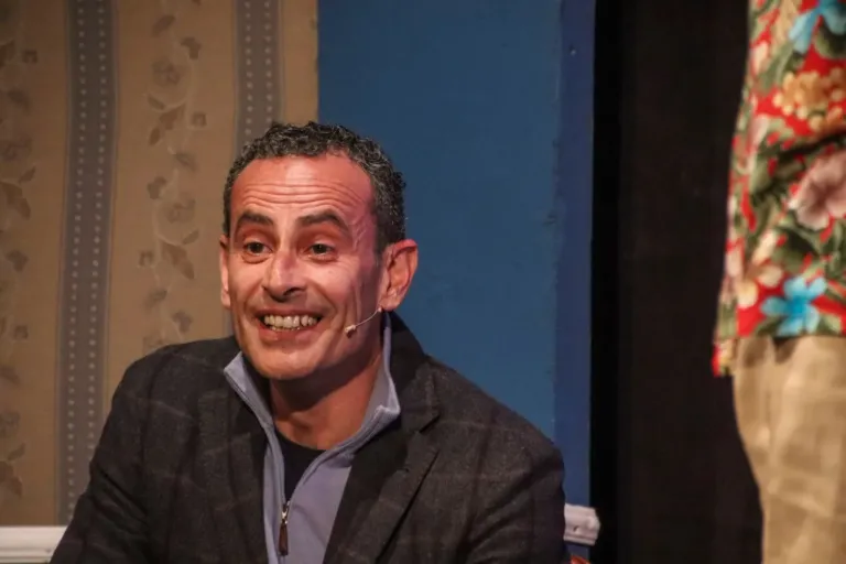 Una parente di troppo, Compagnia Teatrale Jonica: foto di scena