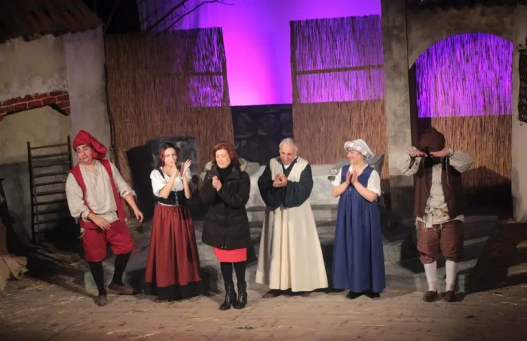 L'arte della beffa, Compagnia Teatrale Jonica: foto di scena