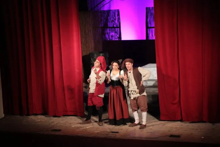 L'arte della beffa, Compagnia Teatrale Jonica: foto di scena