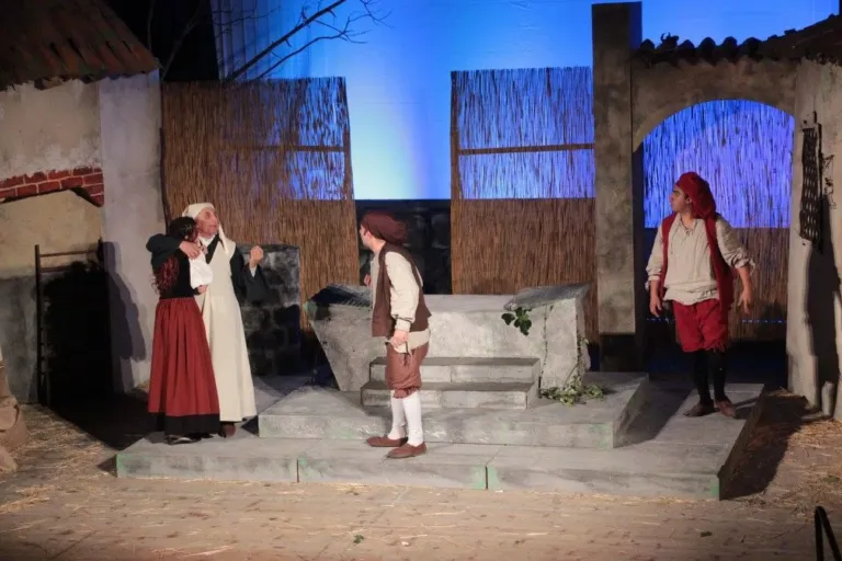 L'arte della beffa, Compagnia Teatrale Jonica: foto di scena