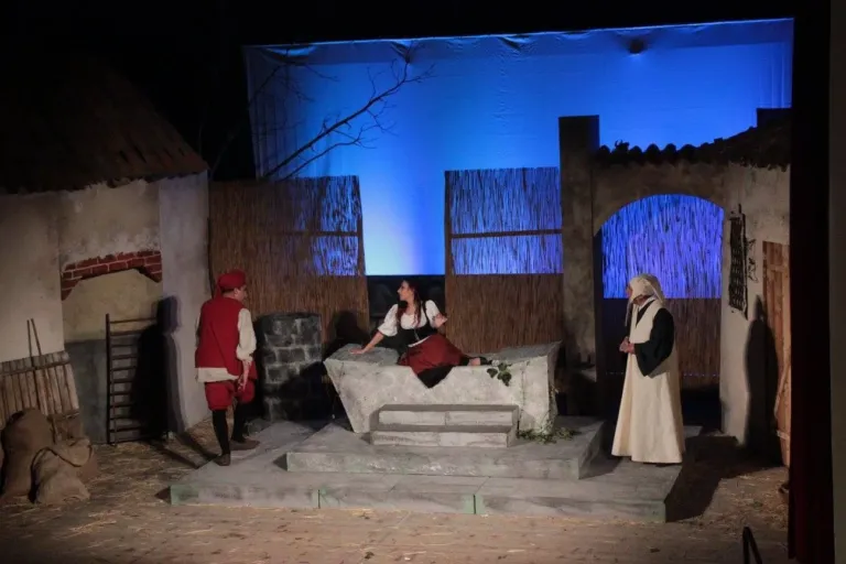 L'arte della beffa, Compagnia Teatrale Jonica: foto di scena