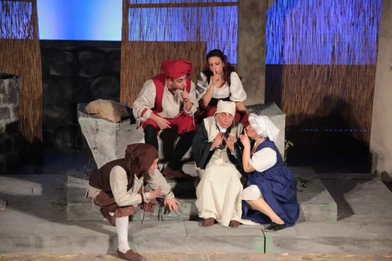 L'arte della beffa, Compagnia Teatrale Jonica: foto di scena