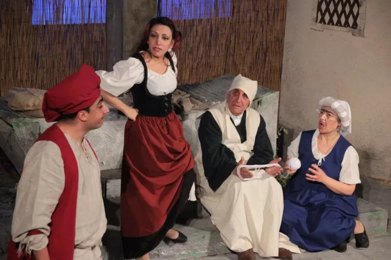 L'arte della beffa, Compagnia Teatrale Jonica: foto di scena
