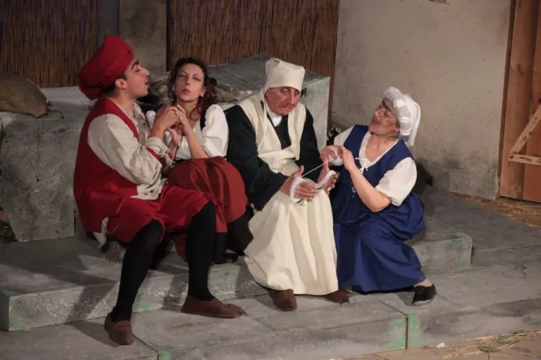 L'arte della beffa, Compagnia Teatrale Jonica: foto di scena