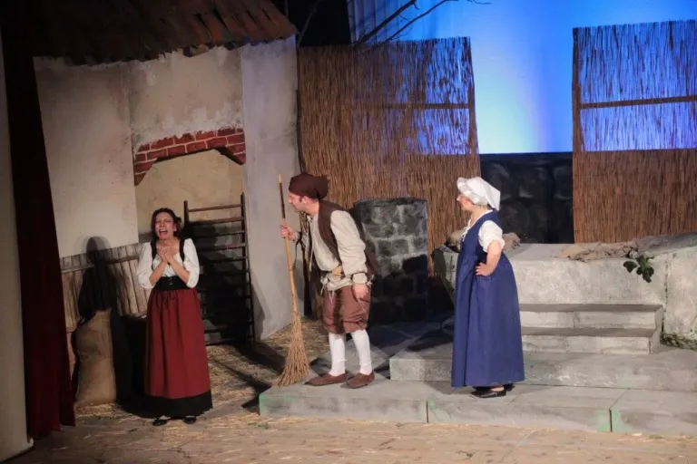 L'arte della beffa, Compagnia Teatrale Jonica: foto di scena