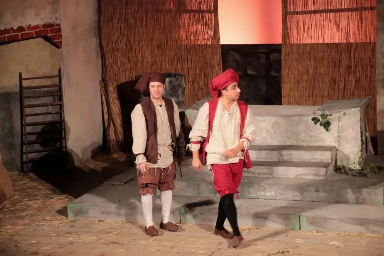 L'arte della beffa, Compagnia Teatrale Jonica: foto di scena
