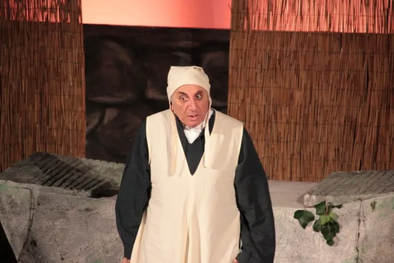 L'arte della beffa, Compagnia Teatrale Jonica: foto di scena