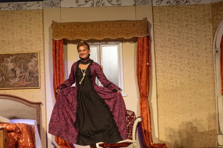 Il malato immaginario, Compagnia Teatrale Jonica: foto di scena