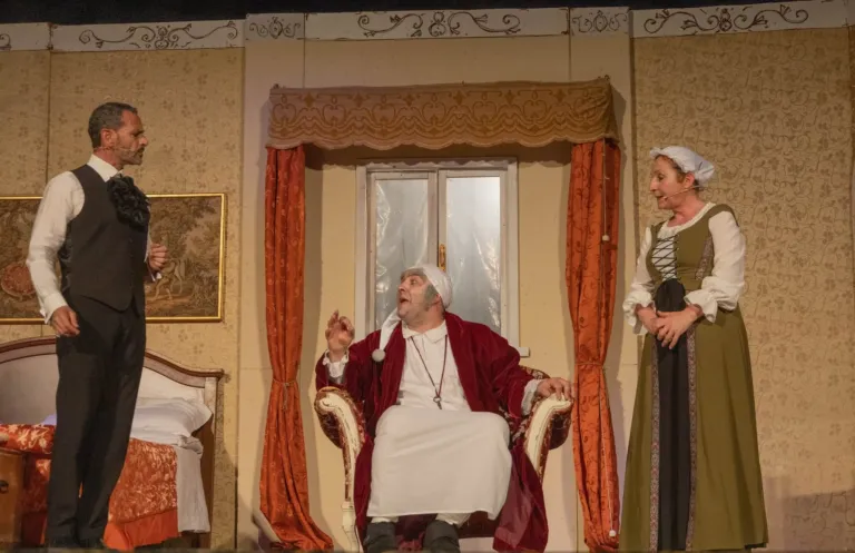 Il malato immaginario, Compagnia Teatrale Jonica: foto di scena