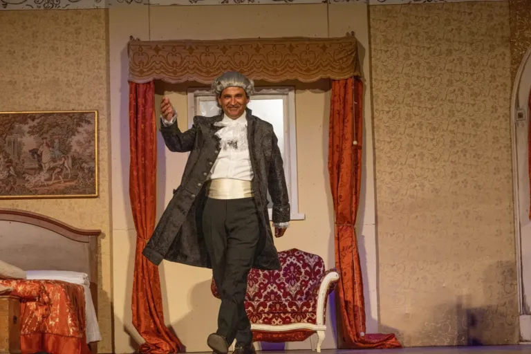 Il malato immaginario, Compagnia Teatrale Jonica: foto di scena
